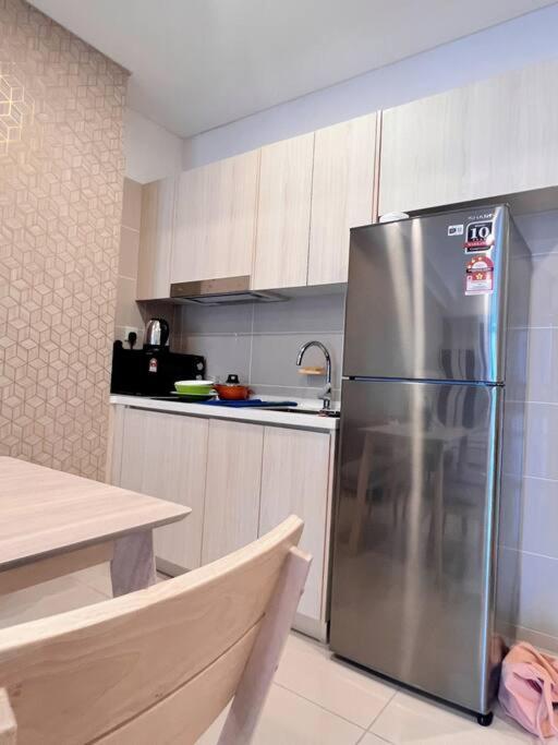 Seputeh Cozy & Homely Vivo Old Klang Road Near Midvalley, The Garden Mall Pangsapuri *