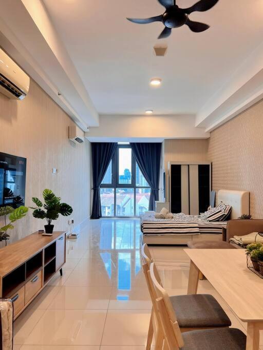 Seputeh Cozy & Homely Vivo Old Klang Road Near Midvalley, The Garden Mall Kuala Lumpur